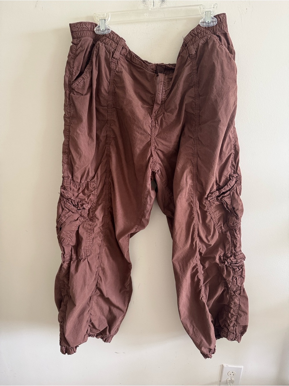 Urban Outfitters BDG Y2K brown wide leg scrunch cargo pants side XXXL